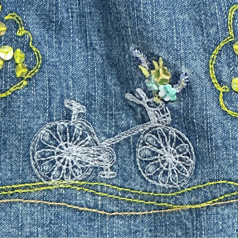 Gymboree Girls Size 5 Denim Skirt Ruffles Embroidered Side Zip
